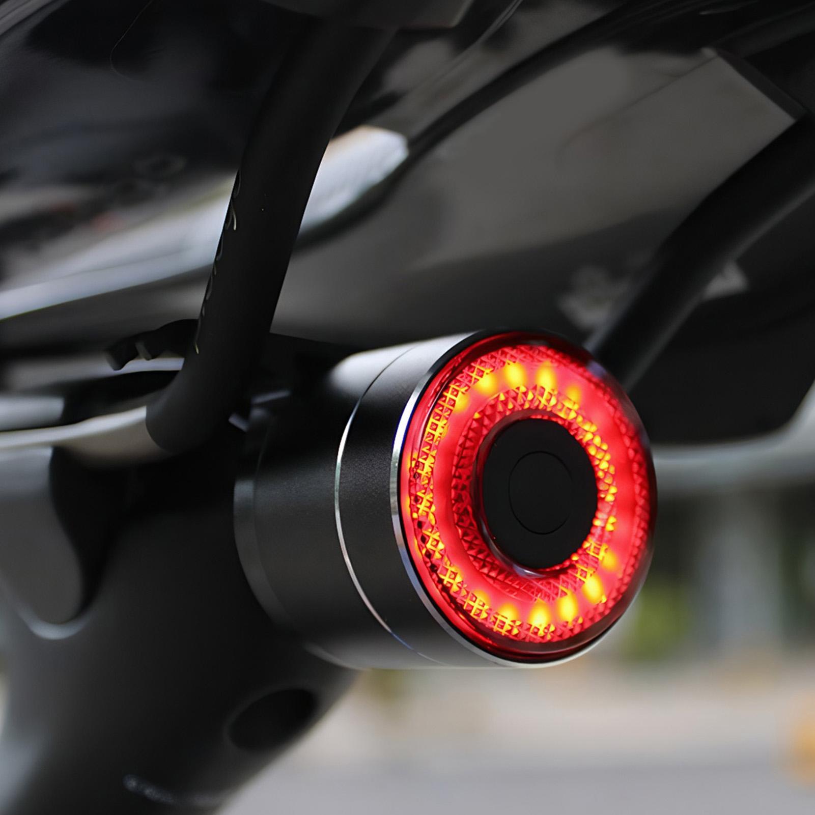 Mountain Biking Camp - Fietsachterlicht Smart Bike Tail Sensing Light